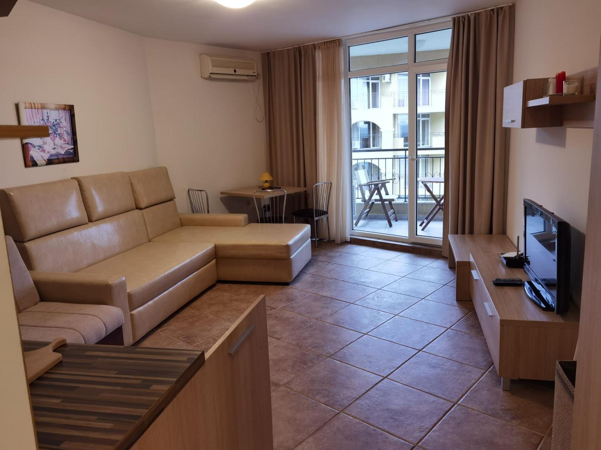 Dl Apartments Aheloy Eksteriør billede